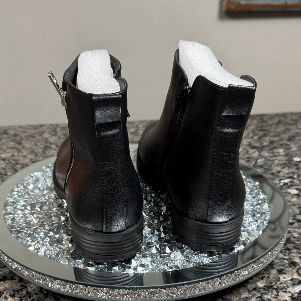 Style & Co. Black Ankle Booties with Side Zipper NWOT 10